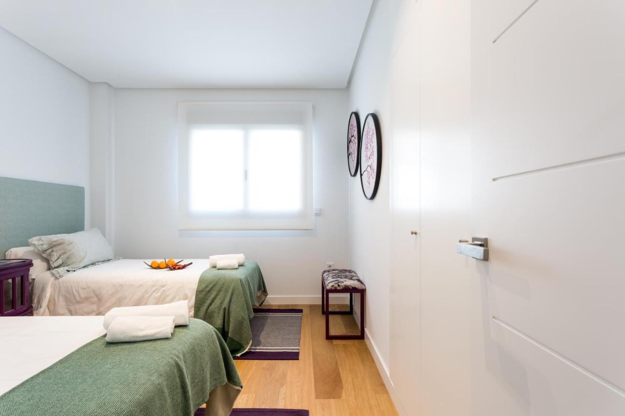 Apartamentos Rg Plaza De Espana Seville Exterior photo