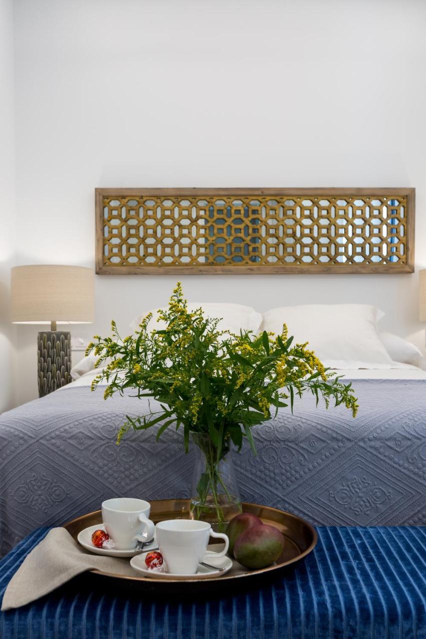 Apartamentos Rg Plaza De Espana Seville Exterior photo